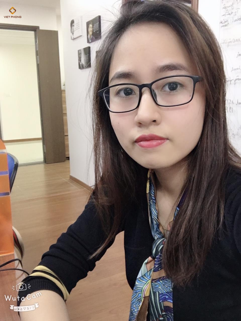 Chuyên viên Phạm Thu Chà